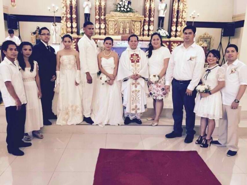 The wedding was solemnized by Fr. Nico Corvera, an alumnus of Dualtech.
